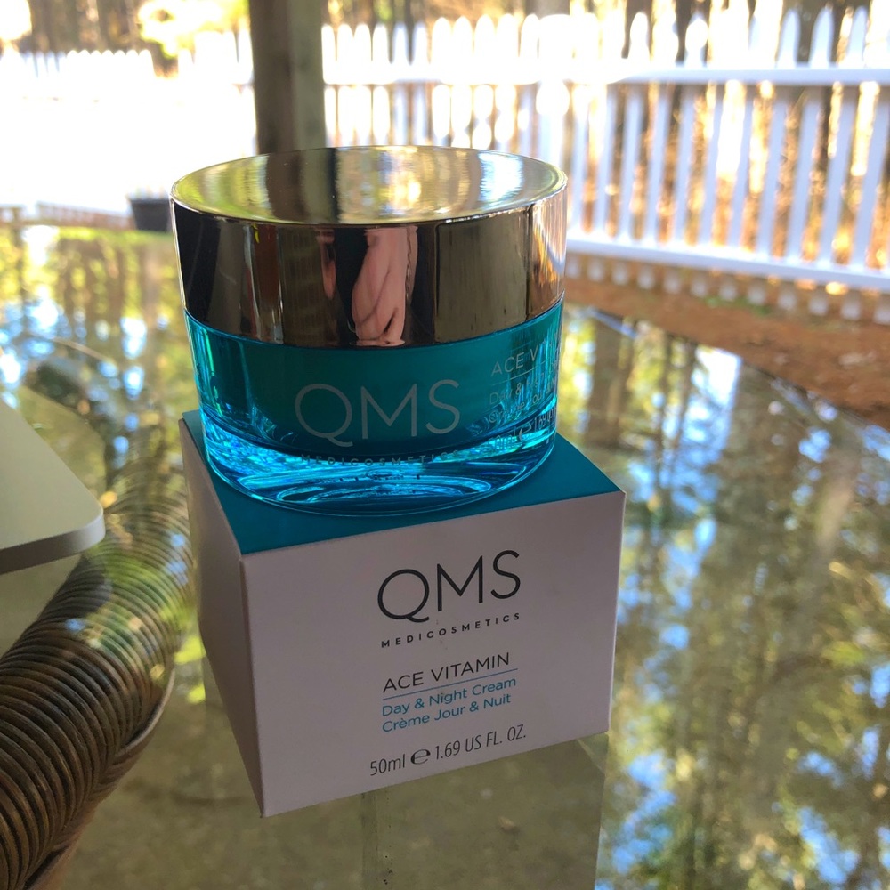 NEW QMS ACE VITAMIN DAY AND NIGHT CREAM
